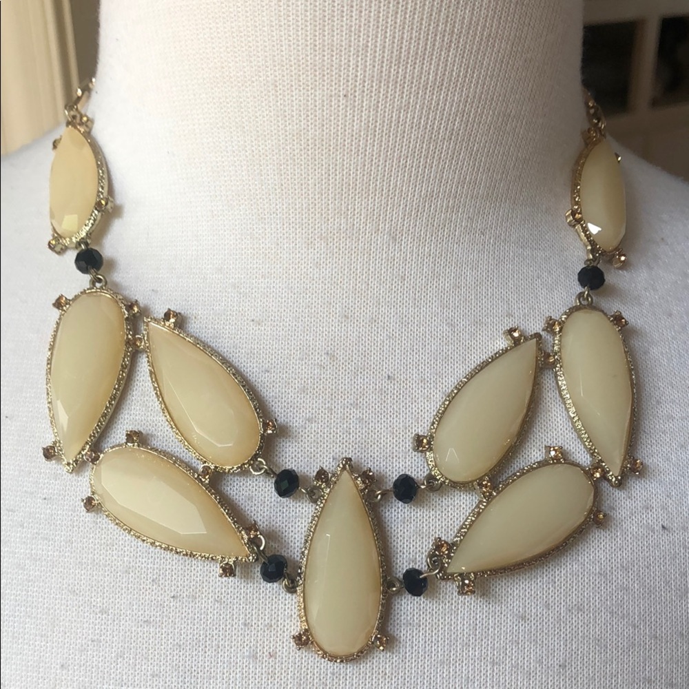 Elegant Cream and Gold Statement Necklace
